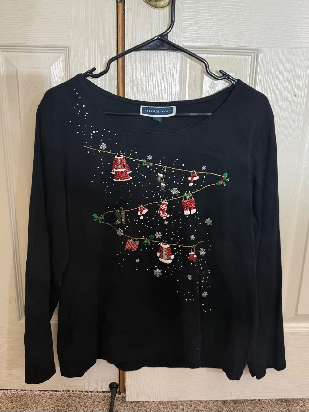 Karen Scott XL Black Christmas Embellished Holiday Long Sleeve Top